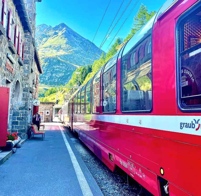 Interior y paisaje del Bernina Express
