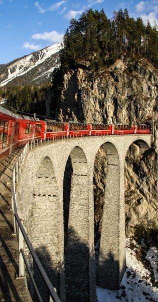 Paradas del Bernina Express