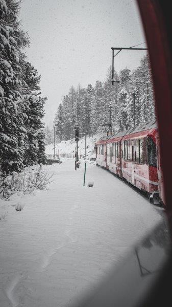 Tren Bernina en invierno