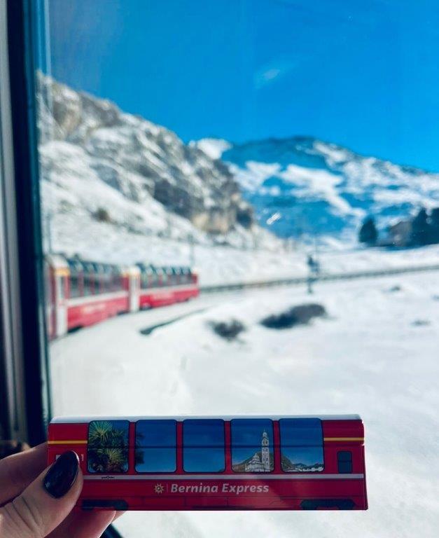 Interior panorámico del Bernina Express