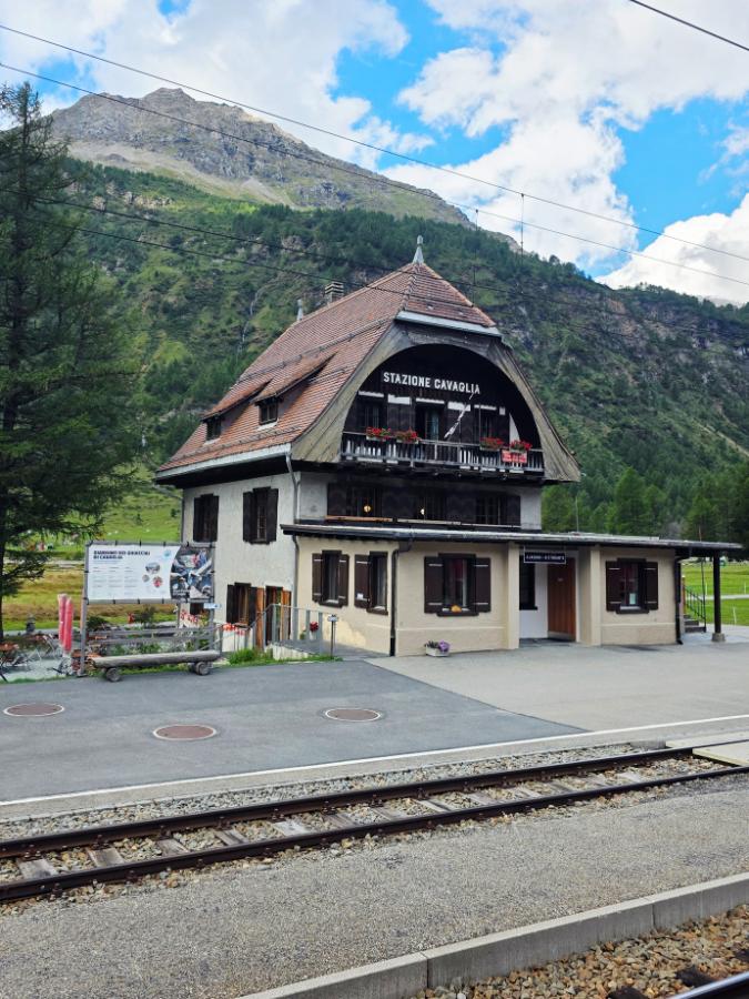 Cavaglia en la ruta ferroviaria del Bernina