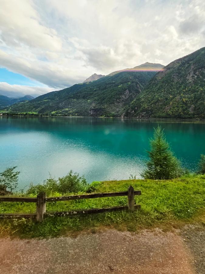 Paisaje de Miralago en la ruta del Bernina