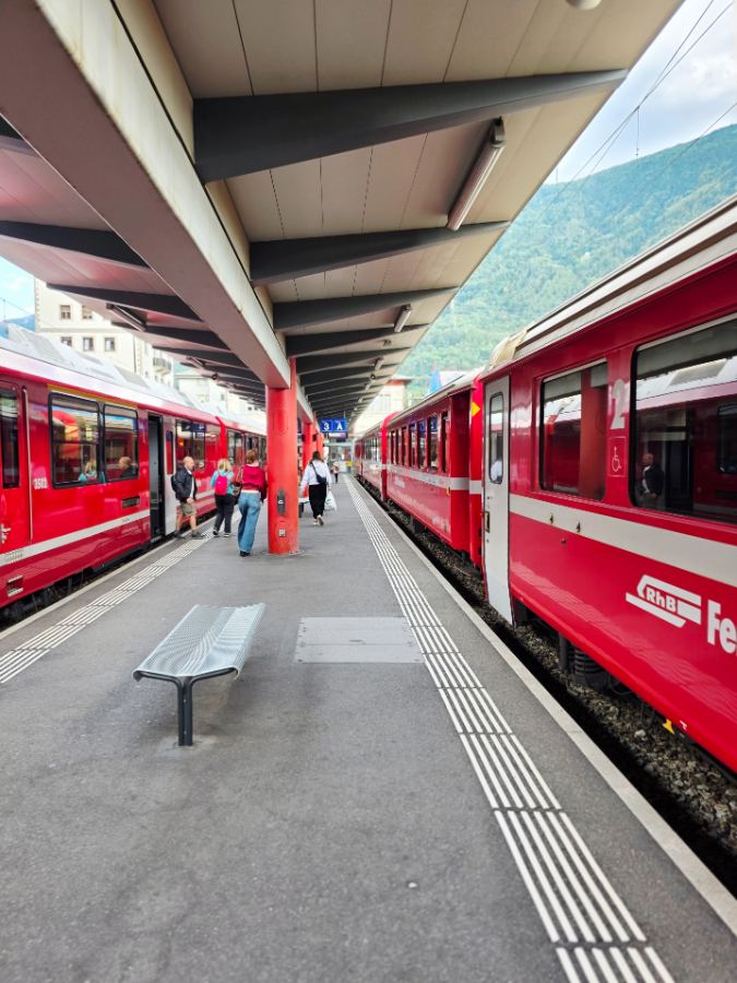 Estación y salida del Tren Bernina desde Tirano